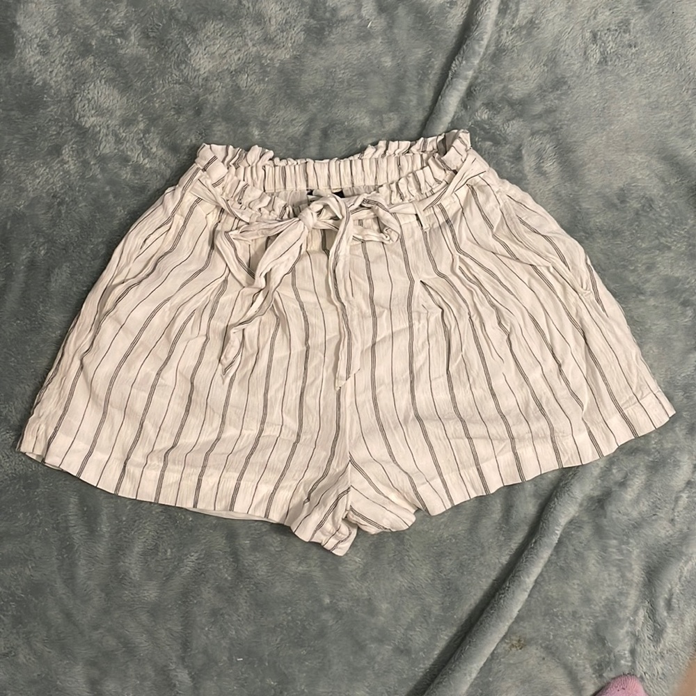 American Eagle striped shorts